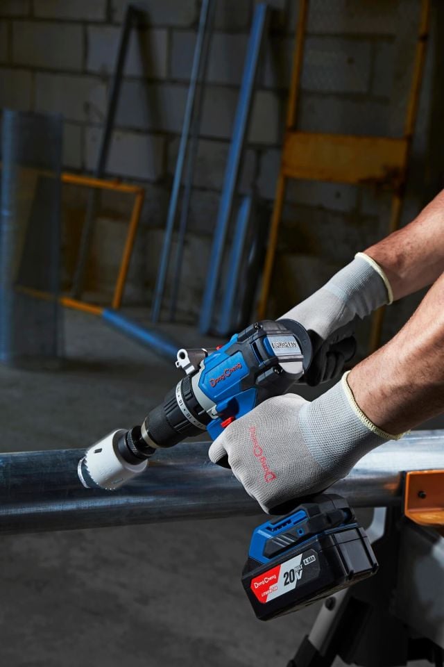 DCJZ03-13 ŞARJLI MATKAP 20V 4.0AH KÖMÜRSÜZ KIRICI DELİCİ 120Nm VİDALAMA