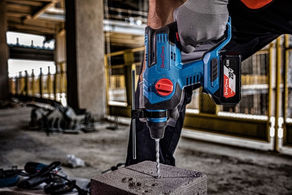 DCZC22 KIRICI DELİCİ